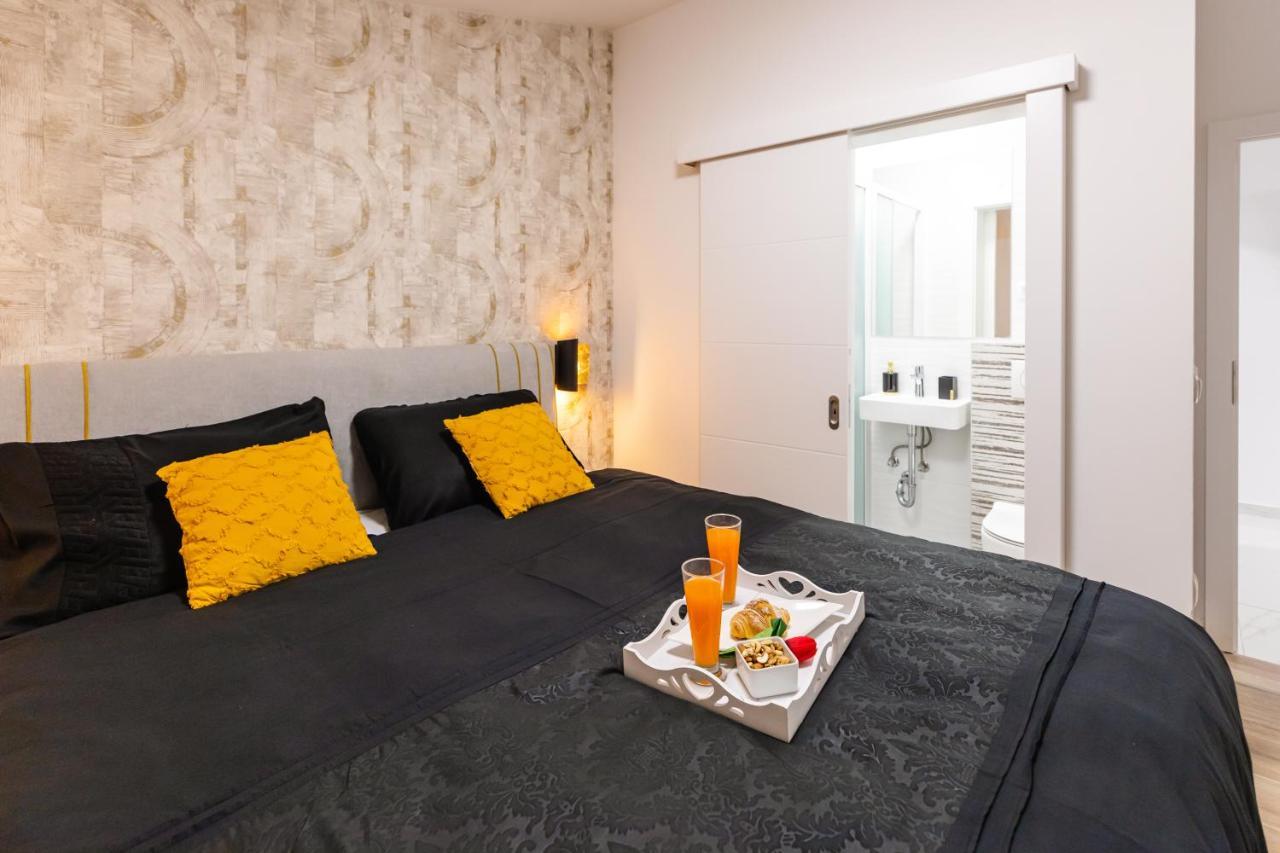 Apartman Laura Vir Zewnętrze zdjęcie