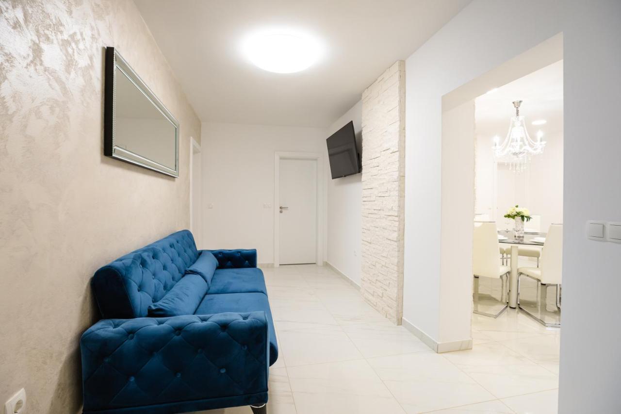 Apartman Laura Vir Zewnętrze zdjęcie