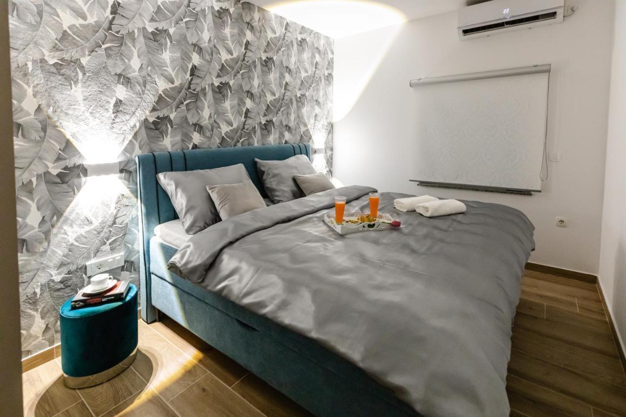 Apartman Laura Vir Zewnętrze zdjęcie