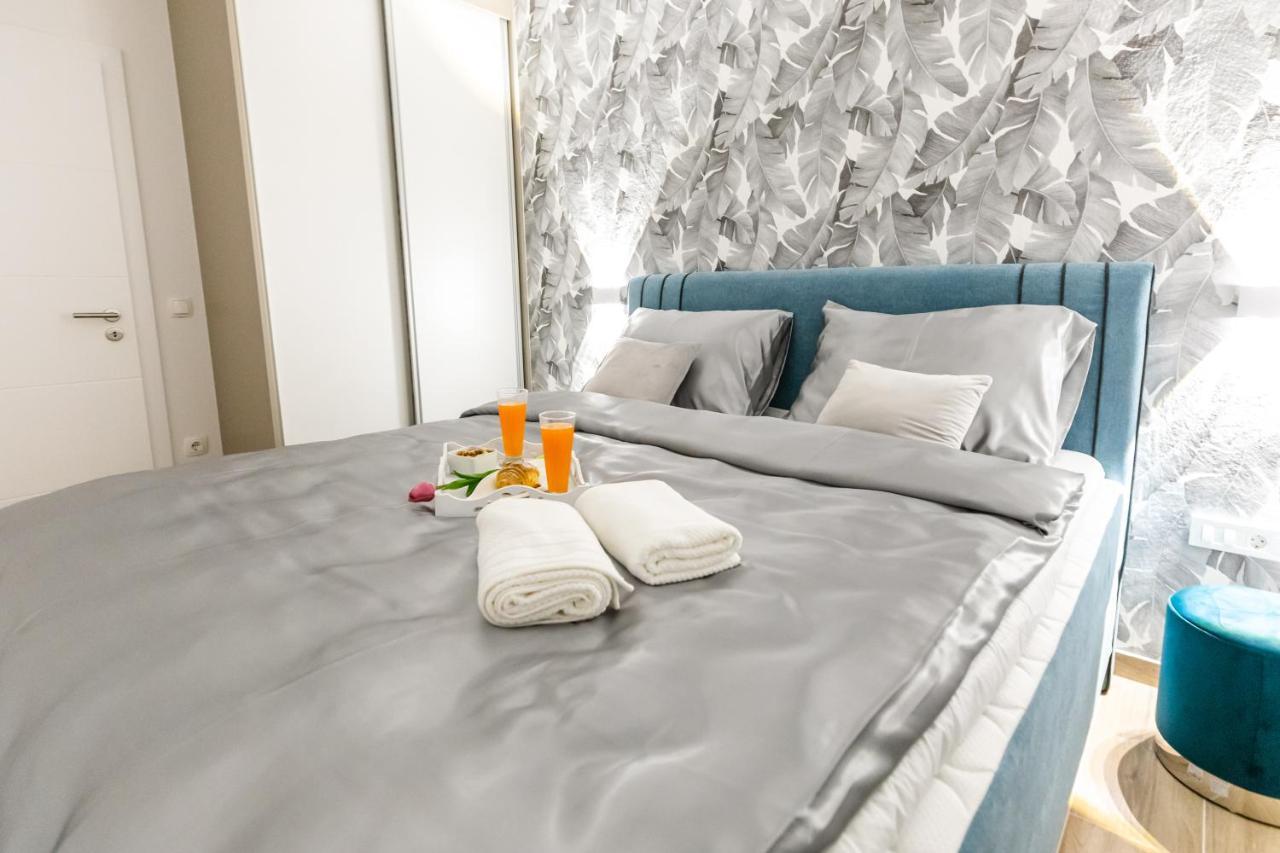 Apartman Laura Vir Zewnętrze zdjęcie